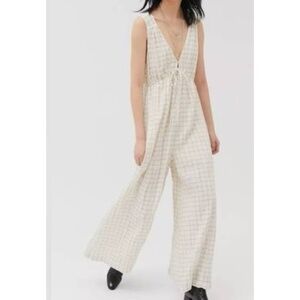 Urban Outfitters Wide Leg Jumpsuit Size M